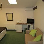 Sandro Silver Hotel