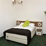 Otel Sandro Silver & Spichlerz Antoniny