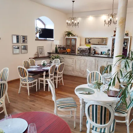 Sandro Silver & Spichlerz Antoniny Hotel 3*