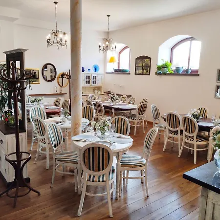 Sandro Silver & Spichlerz Antoniny Hotel 3*