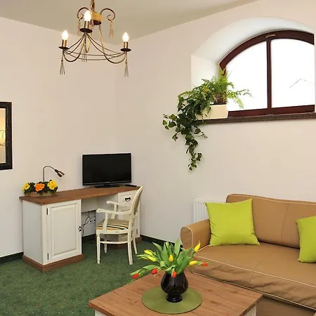Hotel Sandro Silver & Spichlerz Antoniny Leszno (Greater Poland)