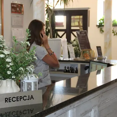 Hotel Sandro Silver & Spichlerz Antoniny 3*