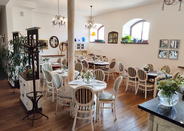 Sandro Silver & Spichlerz Antoniny Hotell 3*