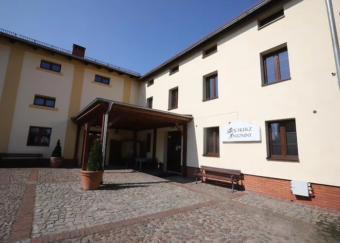 Sandro Silver & Spichlerz Antoniny Hotell Leszno (Greater Poland)