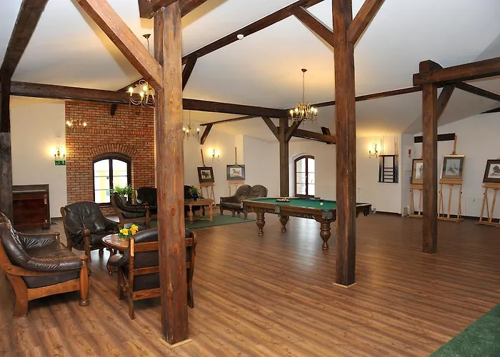 호텔 Sandro Silver & Spichlerz Antoniny 레스노