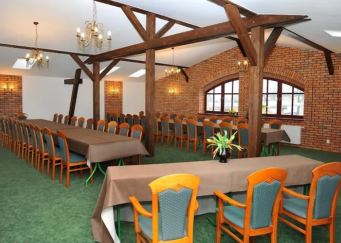 Hotell Sandro Silver & Spichlerz Antoniny Leszno (Greater Poland)