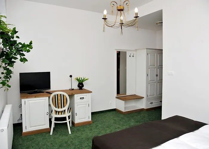 Hotell Sandro Silver & Spichlerz Antoniny Leszno (Greater Poland)